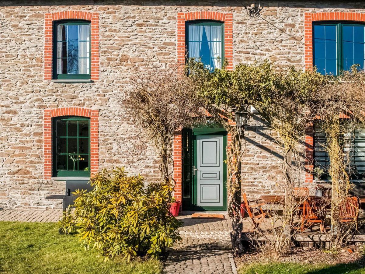 Pretty Farmhouse In Houffalize With Courtyard Exteriör bild