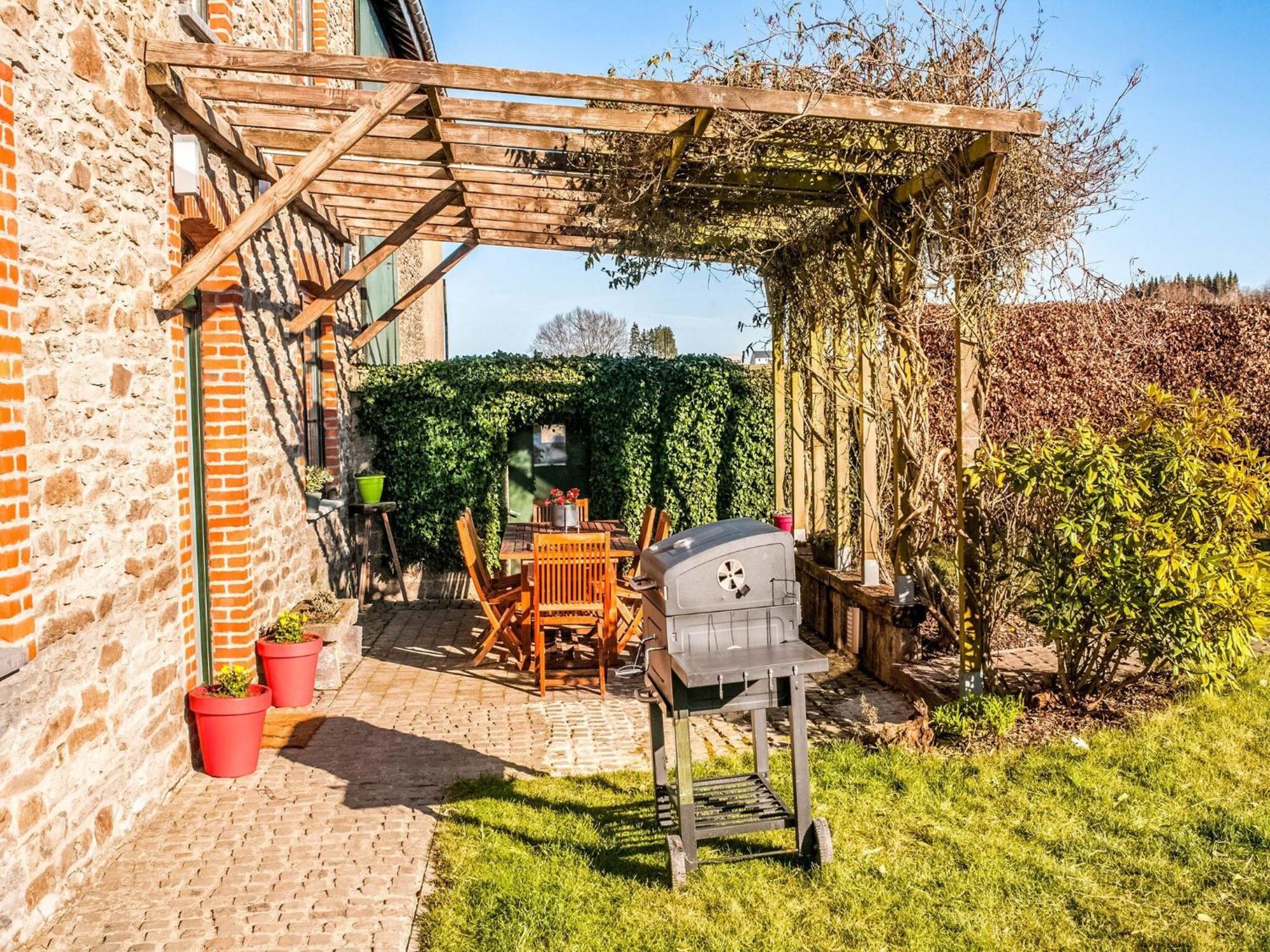 Pretty Farmhouse In Houffalize With Courtyard Exteriör bild